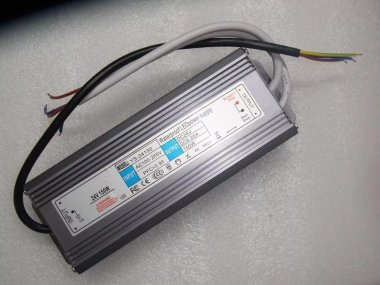 Фотография товара 'Laitcom PTRI80-3.3А Трансформатор 80W Импульсный для Неона 24В'